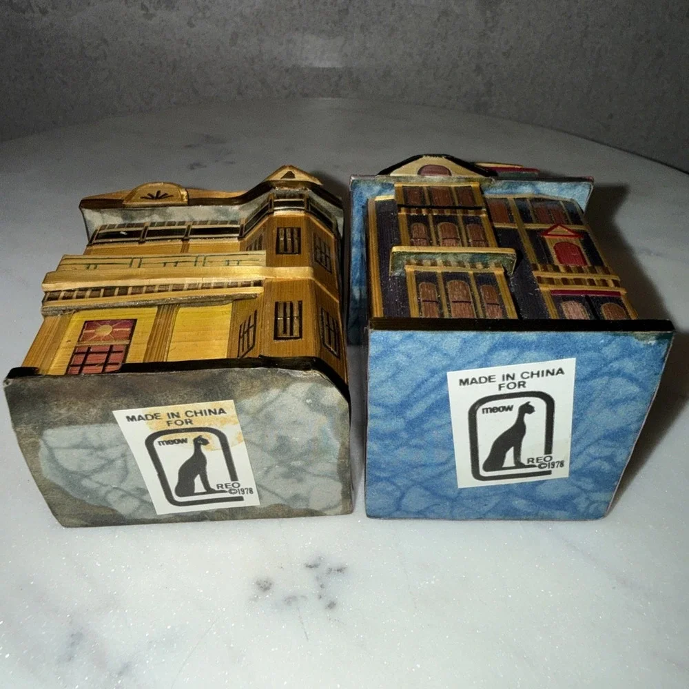 Lot Of‎ 2 REO 1978 Straw Reed House Shaped Trinket Box